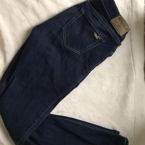 Hollister Jeans - Picture 2 of 3